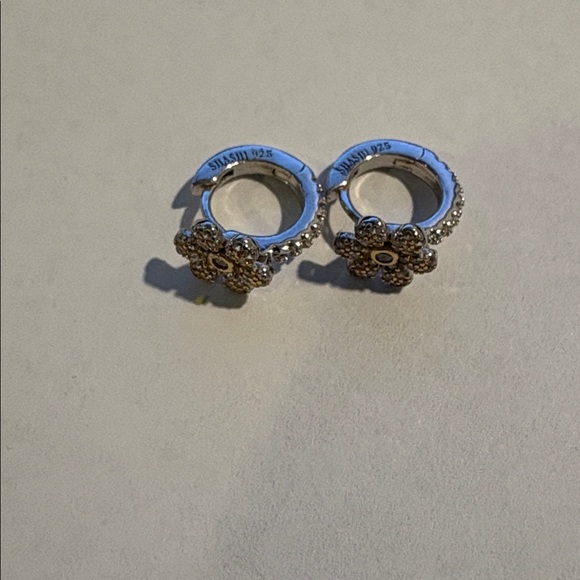 SHASHI Silver Plated Pave Floral Huggie Petite Earrings - Picture 2 of 8
